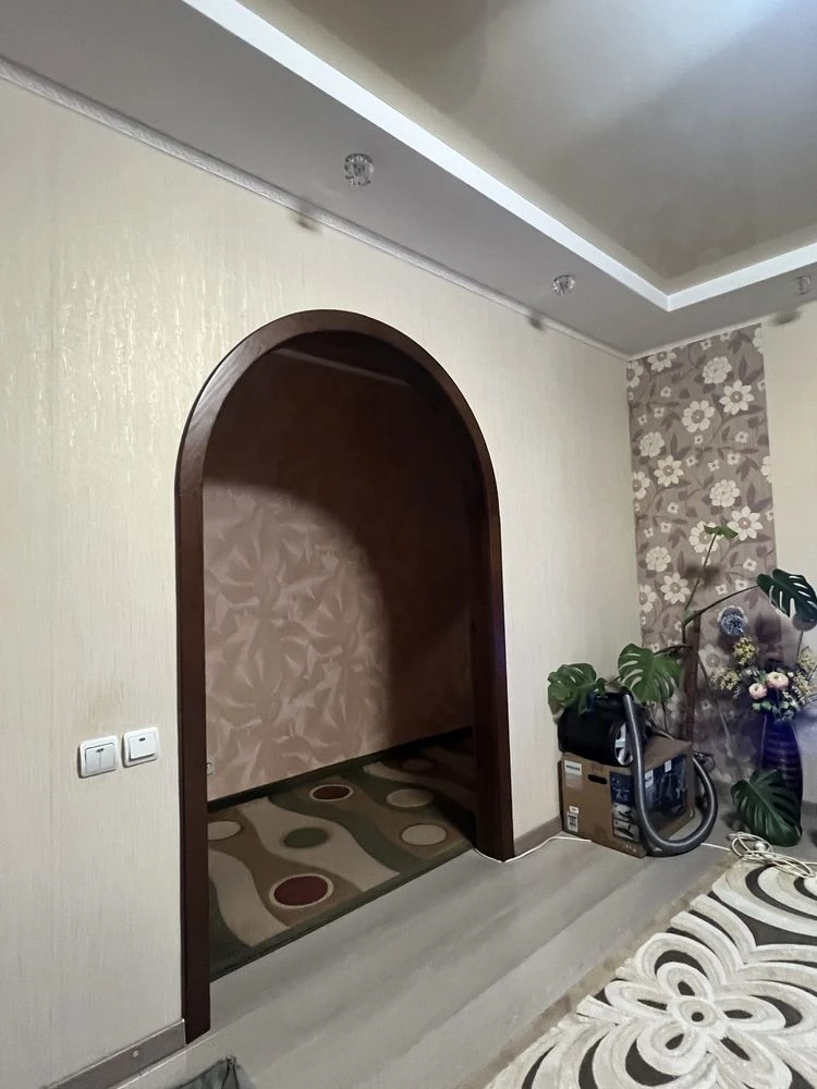 Продам  3-х кімнатну квартиру район вокзалу