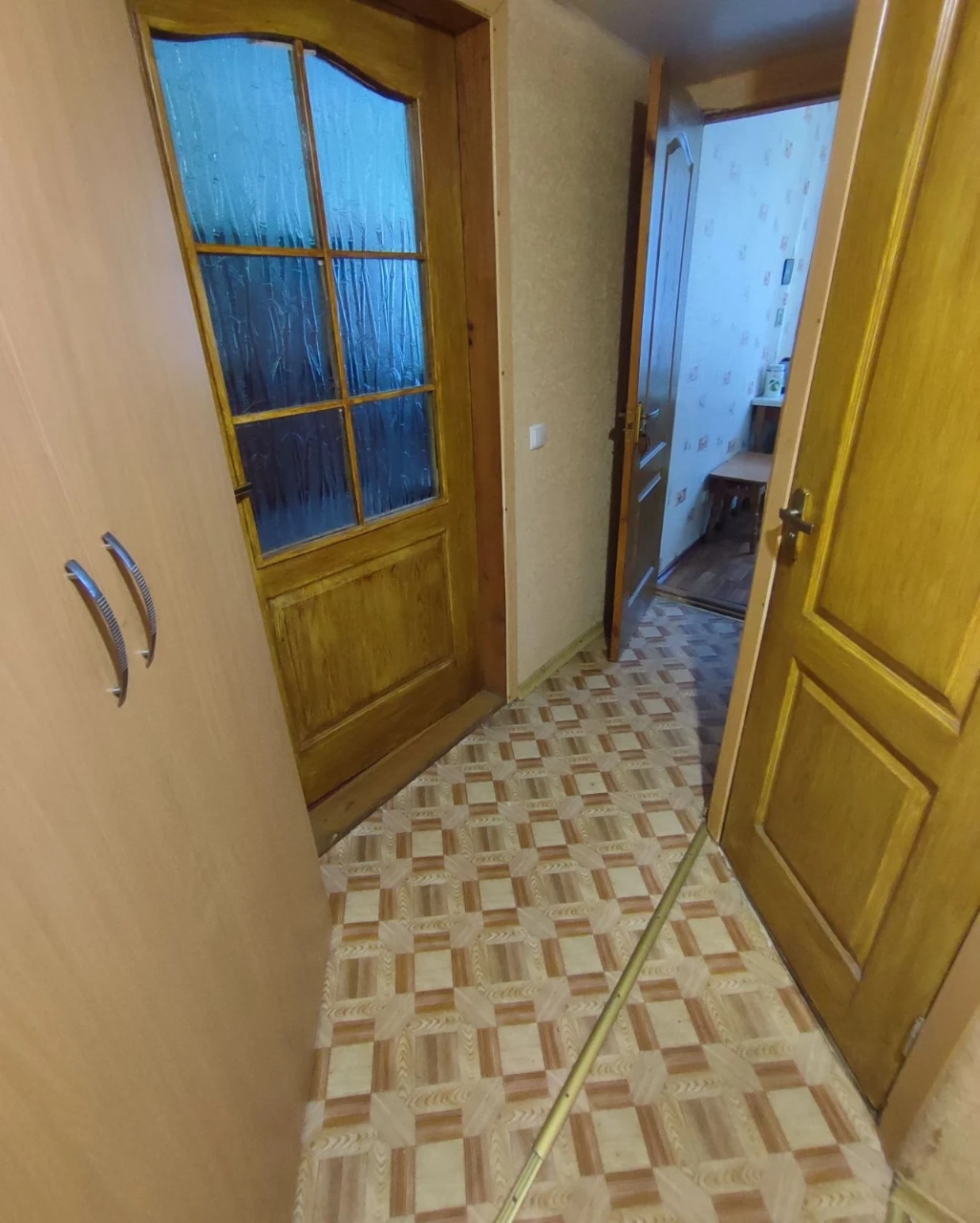 Продам 2х ком. квартиру . Знаменка