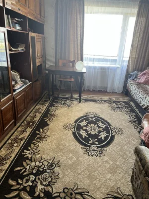 Продам 3 кімнатну квартиру в центрі міста