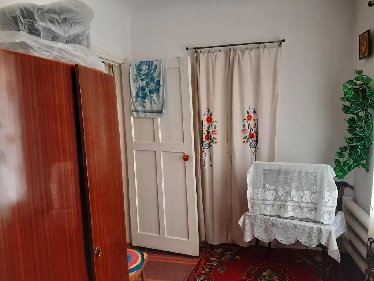 Продаж від власника , квартира 2 кім.