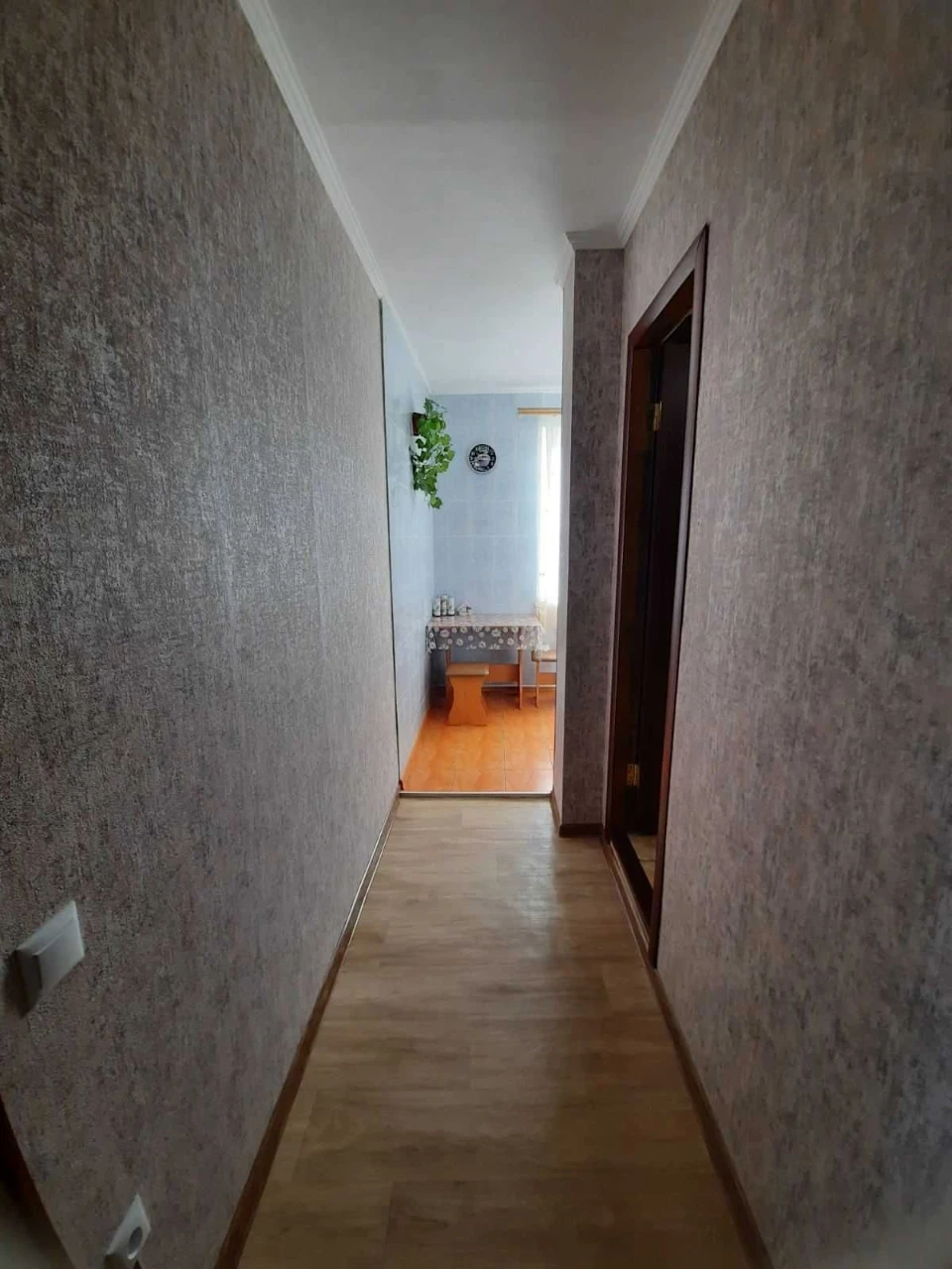 Продаю свою 1к.квартиру в центрі м.Знам'янка.Звонити Тг,Vibe