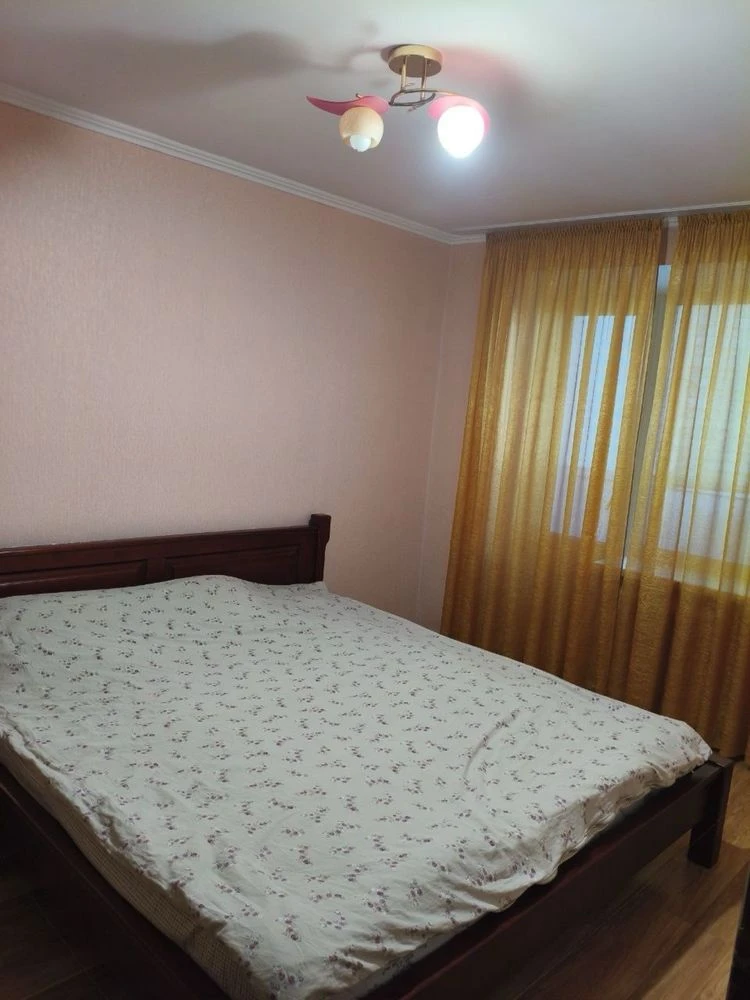 4-кімнатна квартира в Новомиргороді