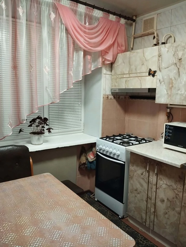 Продам 2х кімнатну квартиру