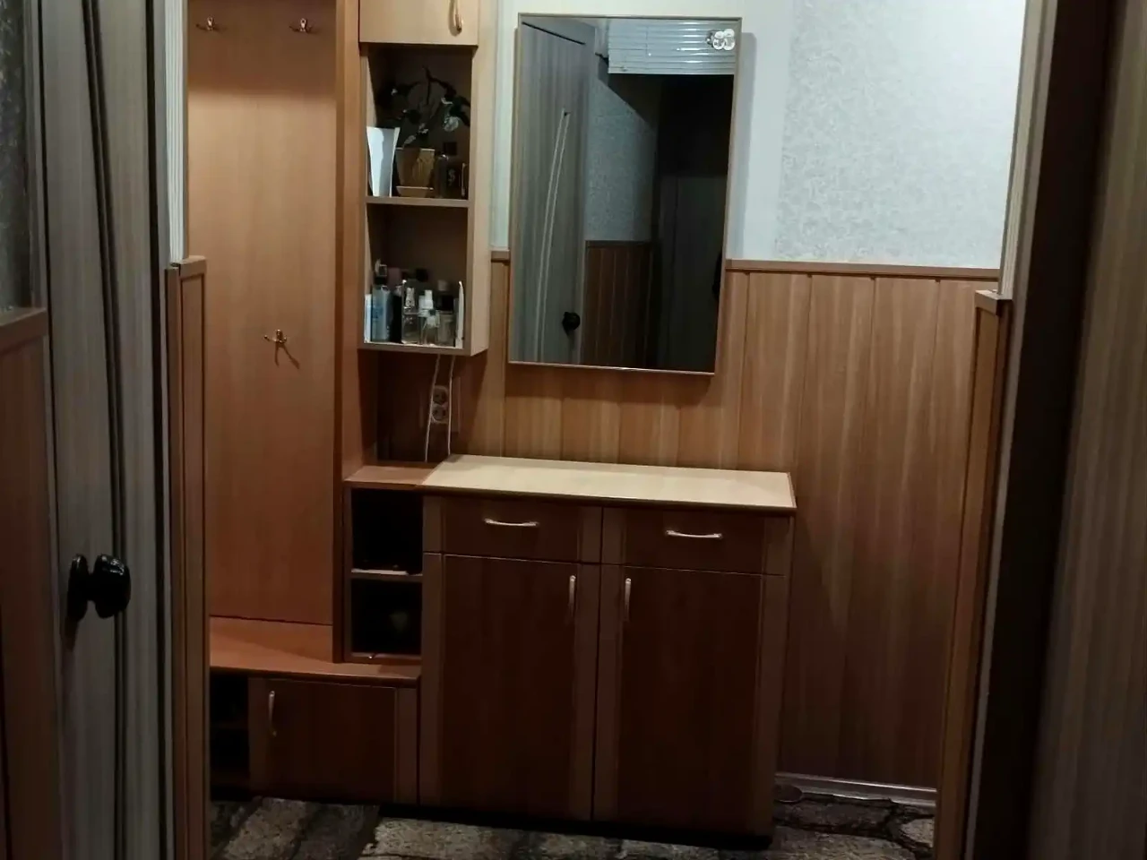 Продаж квартири 2-кімн. 43 м² 1/5 пов.