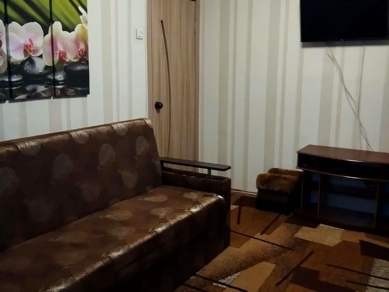 Продаж квартири 2-кімн. 43 м² 1/5 пов.