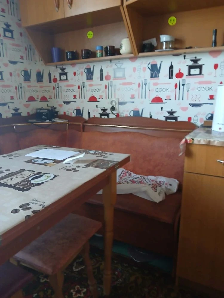 1  кімнатна квартира на 6 грудня