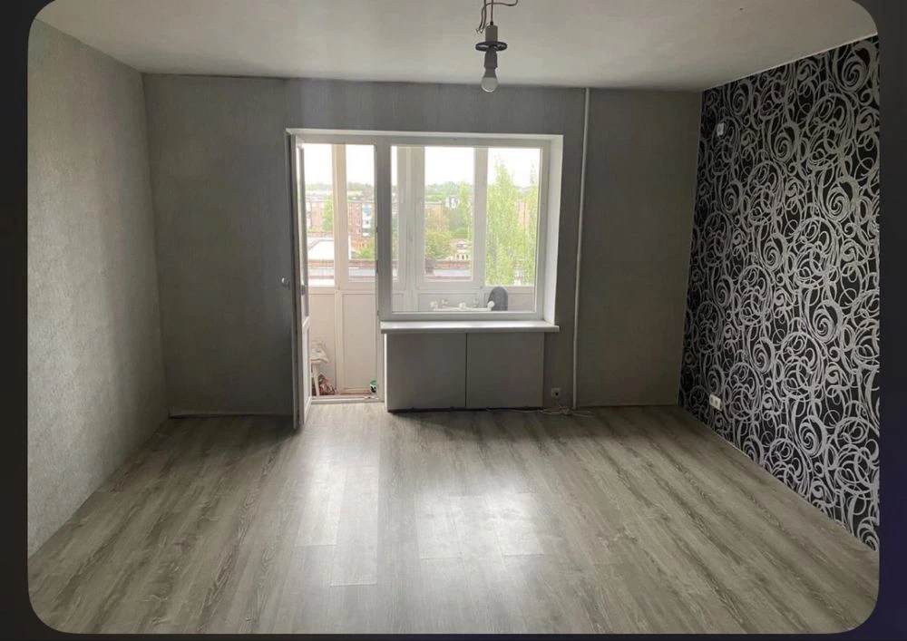 Продам 3 -кімнатну квартиру
