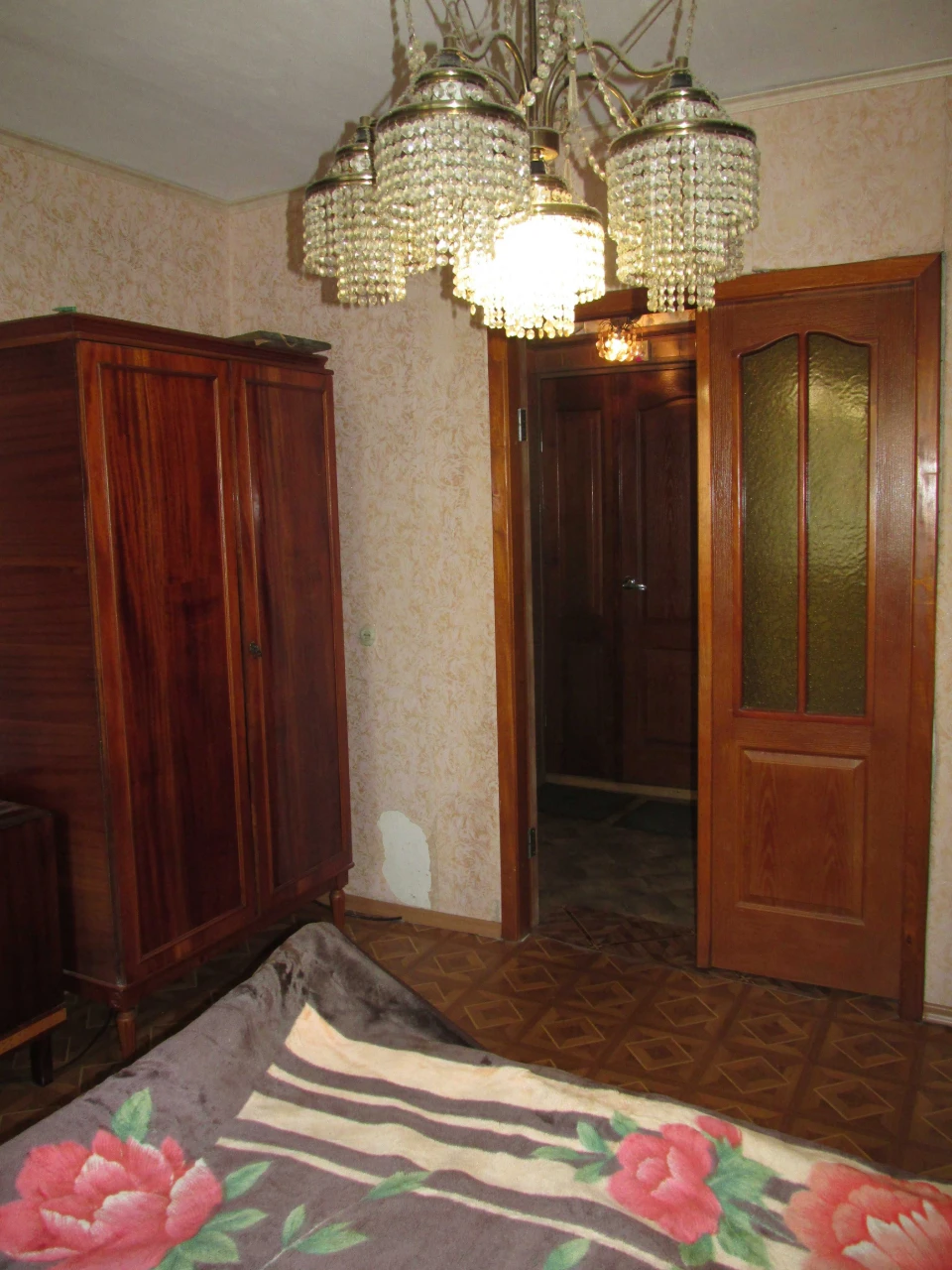 Продам 2 кімнатну квартиру по вул. Святомиколаївській (р-н з