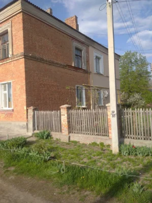Продам 3 кімнатну квартиру на пл. Покровській