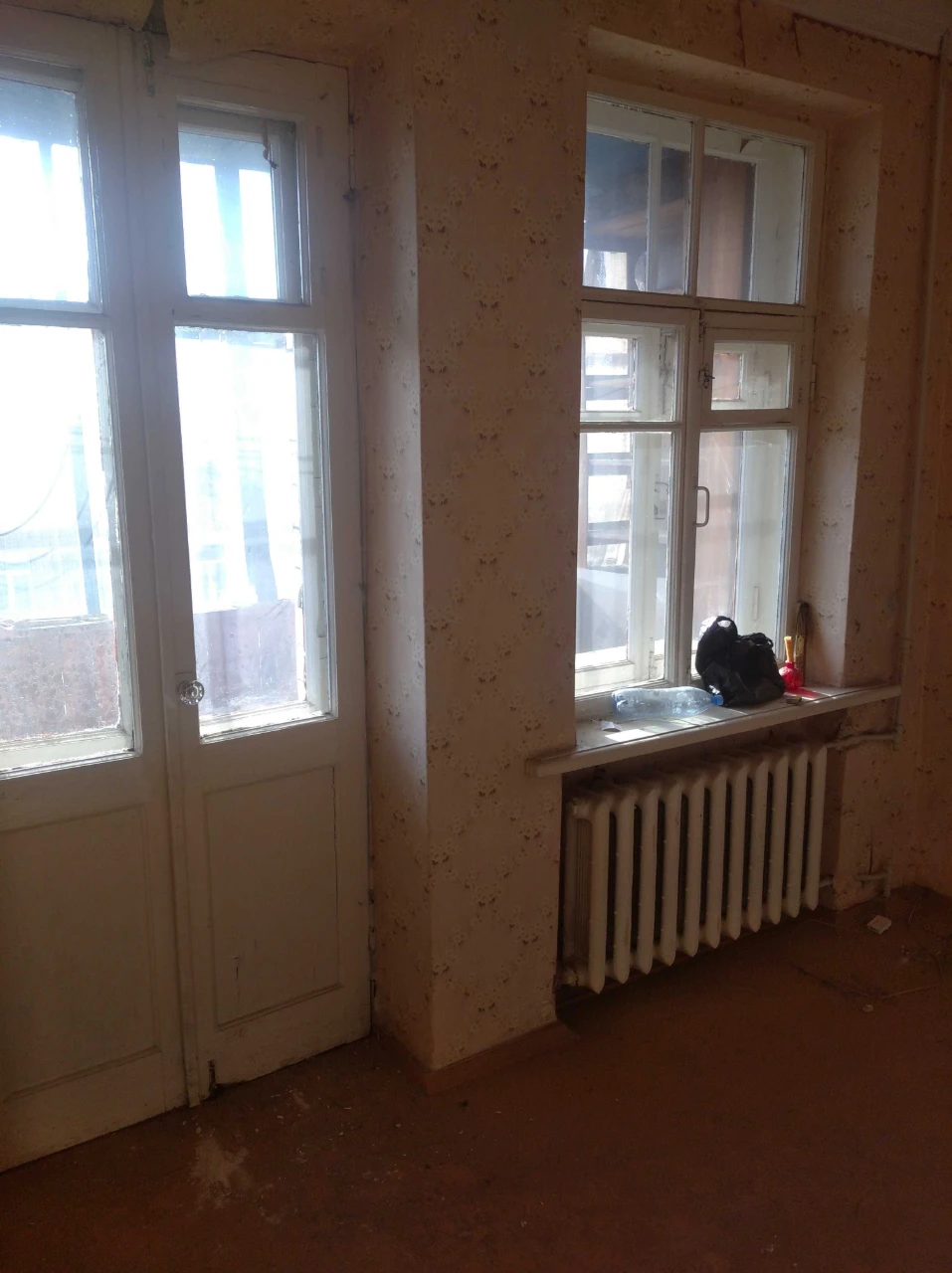 Продам 3 кімнатну квартиру на пл. Покровській