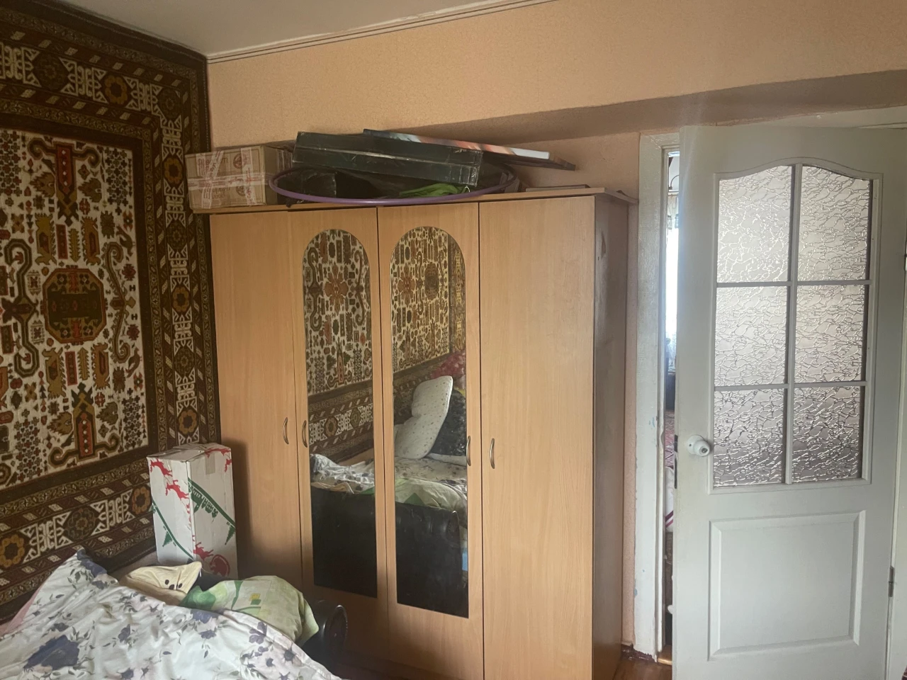 Продається 3кімнатна квартира на 9 поверсі на квадраті