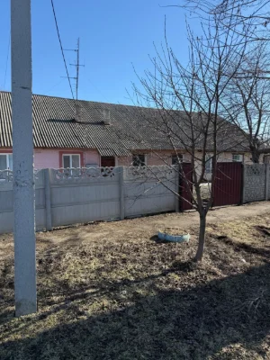 Продам двокімнатну квартиру