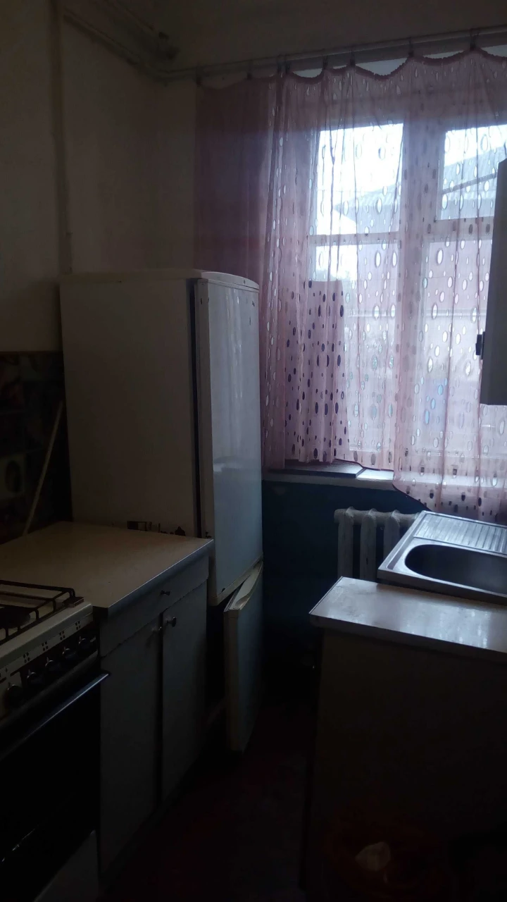 Квартиру 2х комнатную без ремонта