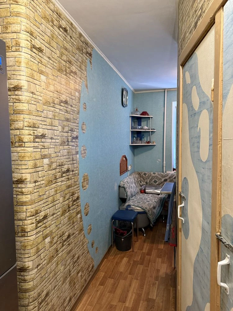 Продам 3 кімнатну квартиру на 2 поверсі (р-н готелю Дружба)