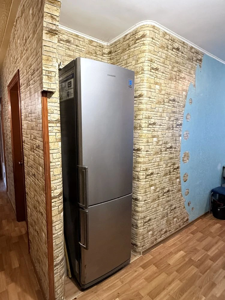 Продам 3 кімнатну квартиру на 2 поверсі (р-н готелю Дружба)