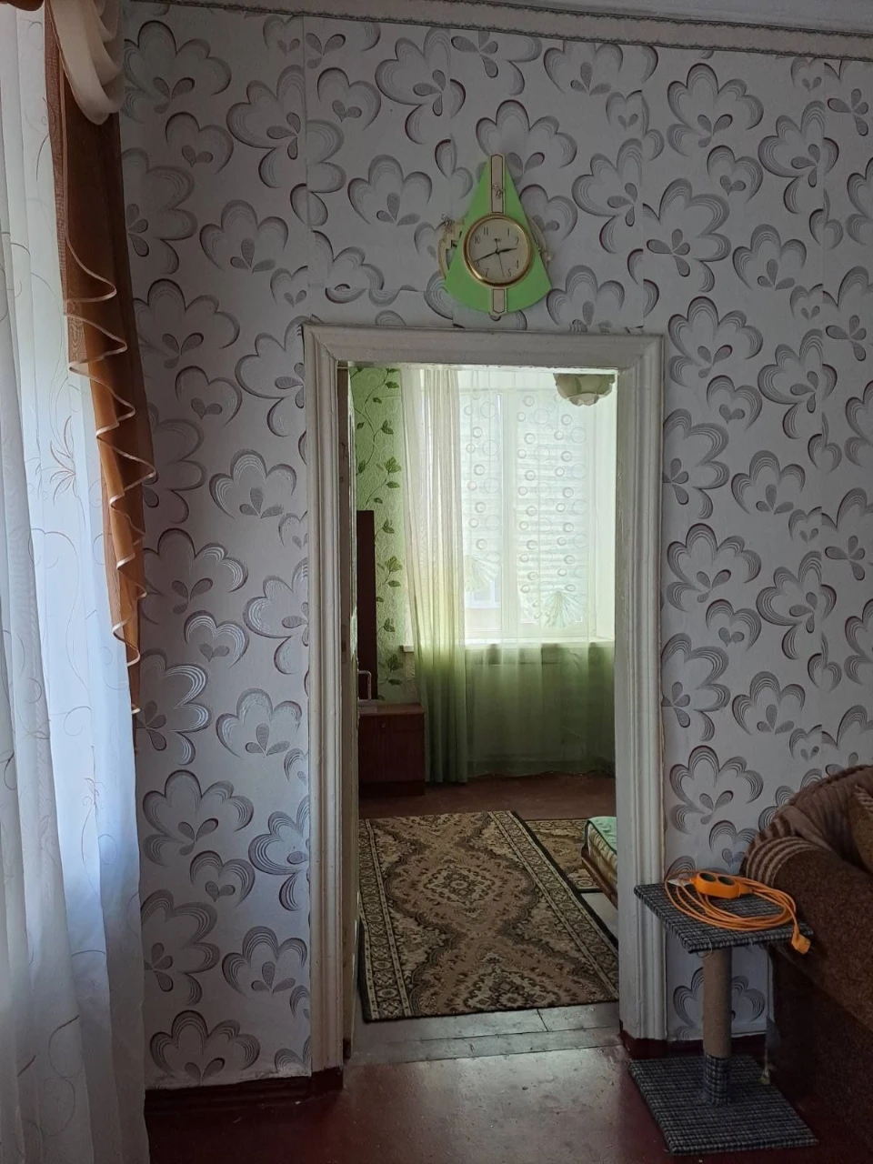 Продам двокімнатну квартиру пл. Покровська