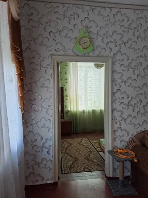 Продам двокімнатну квартиру пл. Покровська