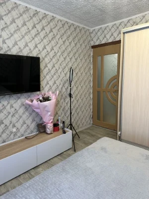 Продам квартиру (колишній гуртожиток)
