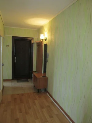 Продам 3 кімнатну квартиру по вул. Грушевського (р-н Дитячої