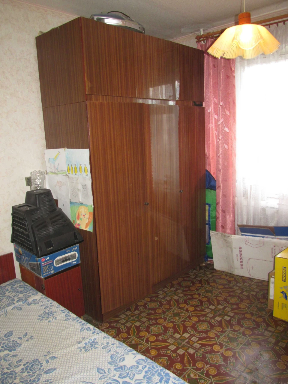 Продам 3 кімнатну квартиру по вул. Грушевського (р-н Дитячої