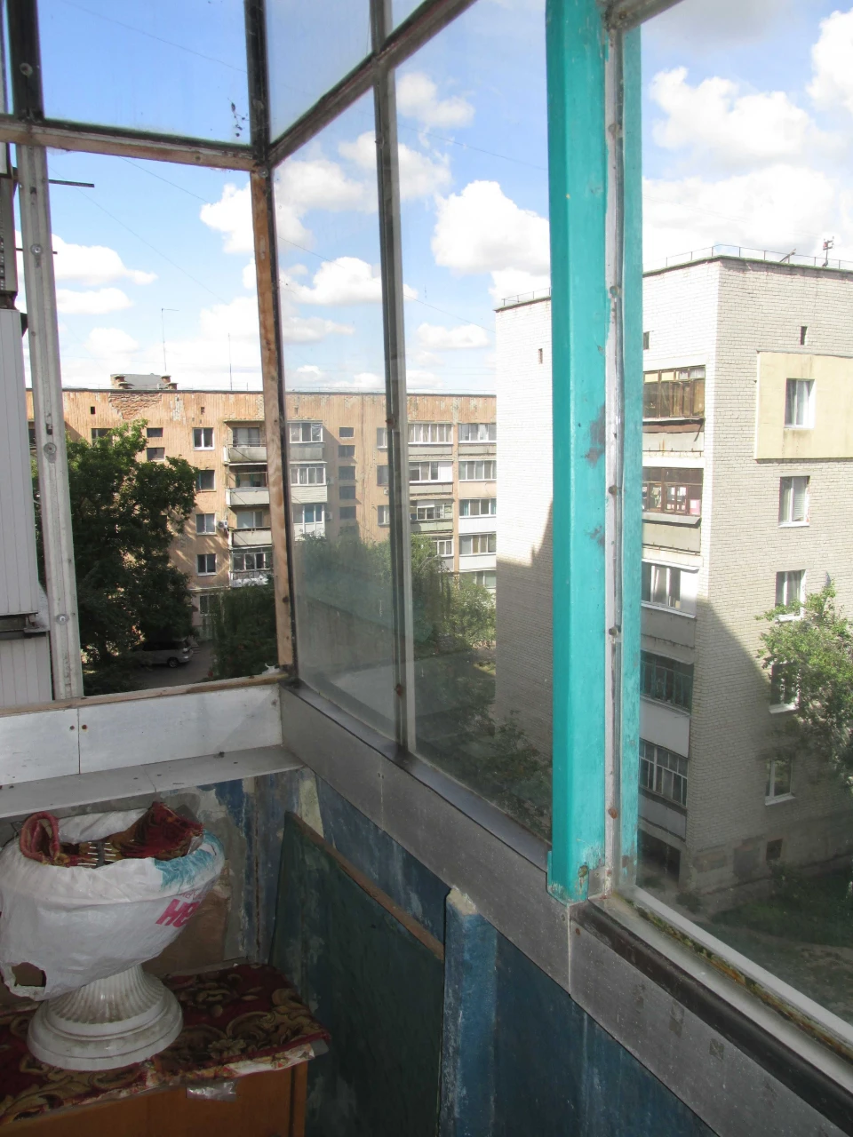 Продам 3 кімнатну квартиру по вул. Грушевського (р-н Дитячої