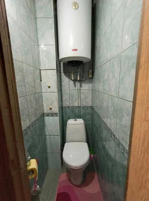 Продам 3 кімнатну квартиру по вул. 6 Грудня  (р-н Файномарке