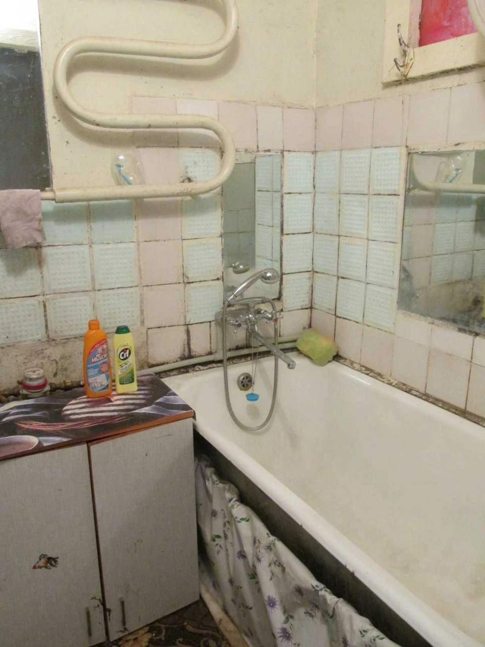 Продам 2 кімнатну квартиру по пр.Соборному (р-н першої школи