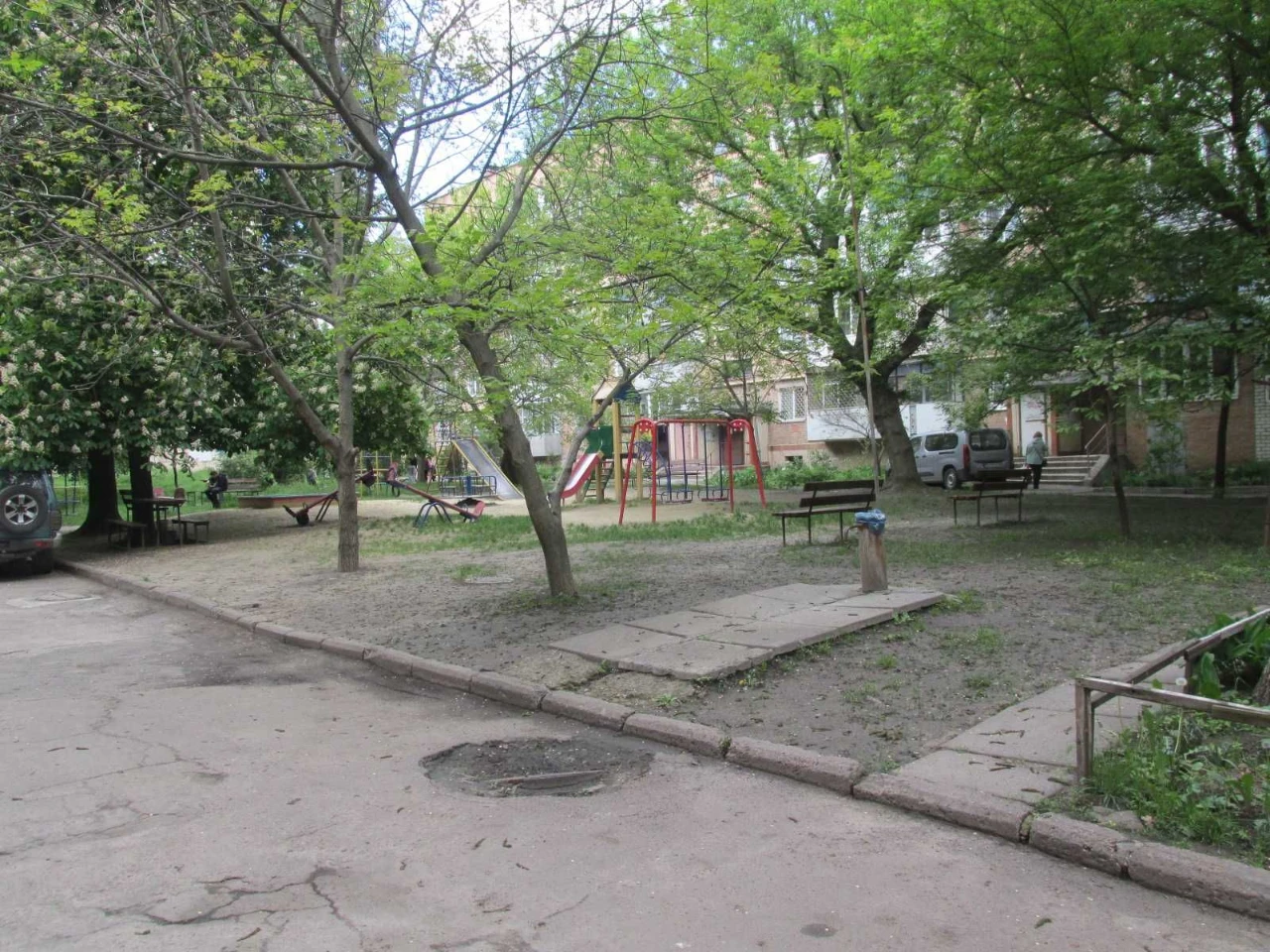 Продам 2 кімнатну квартиру по пр.Соборному (р-н першої школи