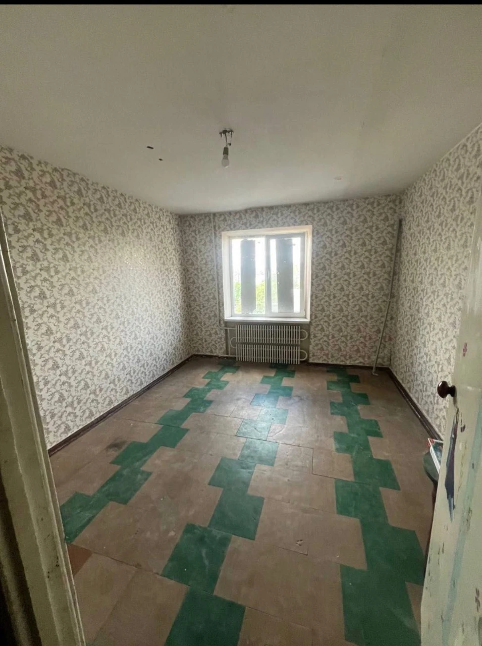 Продається двокімнатна квартира. 32000$