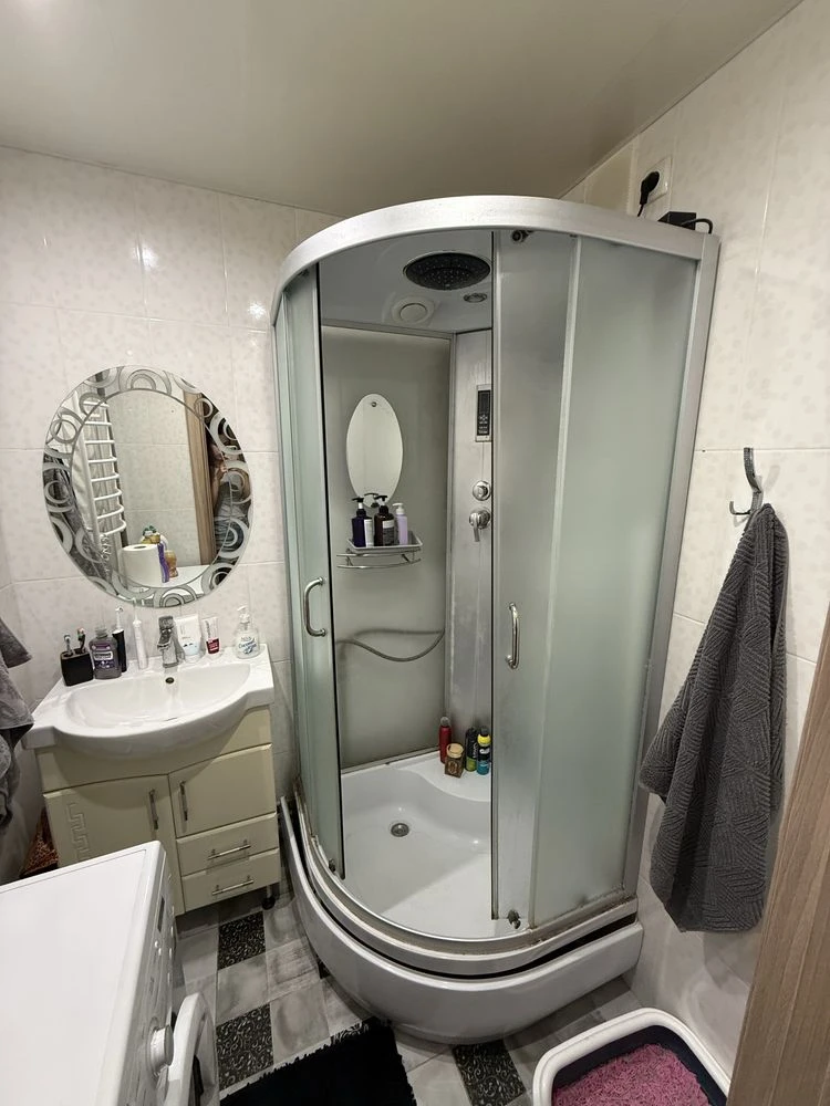 Продам 3 кімнатну квартиру з євроремонтом (вул.Шевченка)