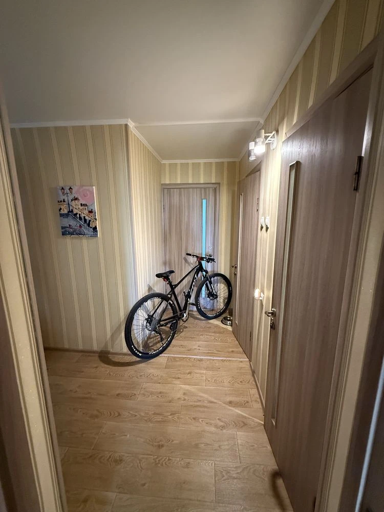 Продам 3 кімнатну квартиру з євроремонтом (вул.Шевченка)