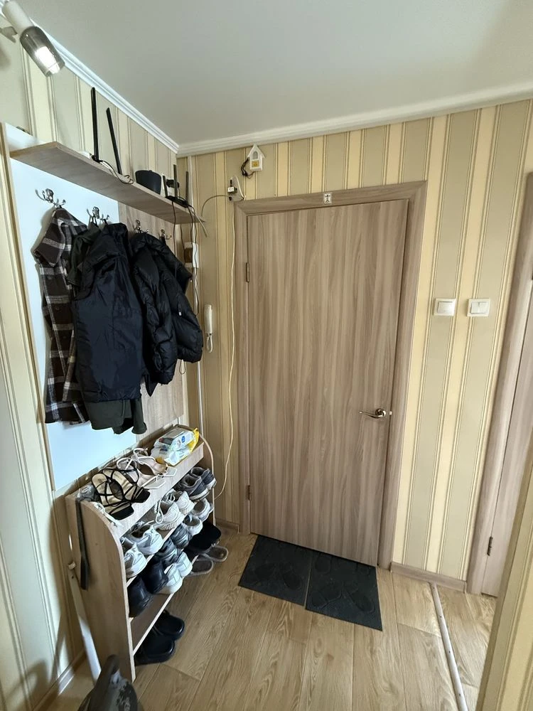 Продам 3 кімнатну квартиру з євроремонтом (вул.Шевченка)