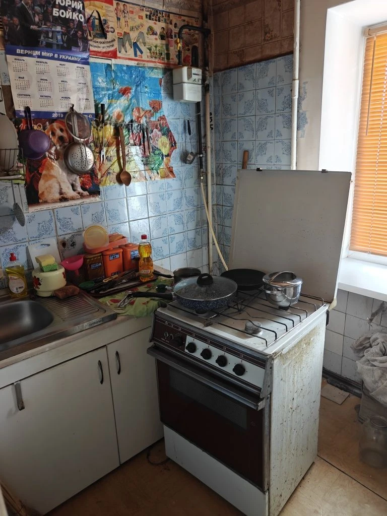 Продам трьох кімнатну квартиру на Соборній площі.