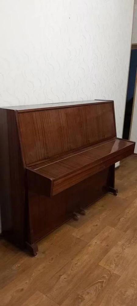 Продаж трикімнатноі квартири. За адресою проспект Соборний 6