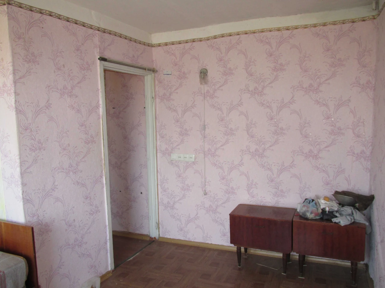Продам 1 кімнатну квартиру по вул. Садовій 6/9 (р-н Баму)