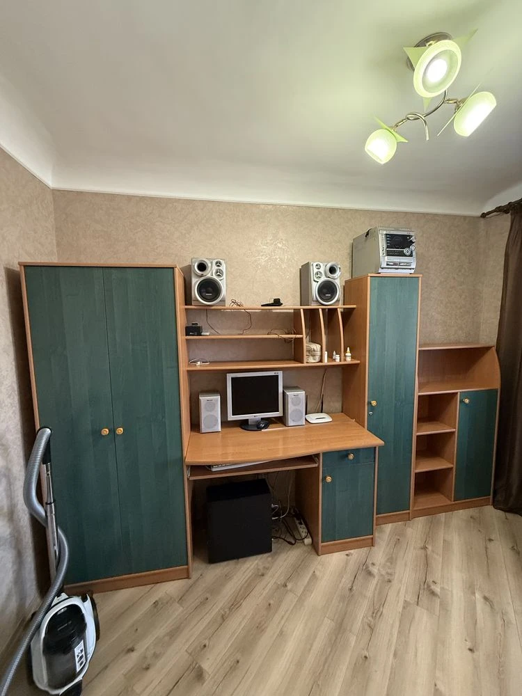 Продам 3 кімнатну квартиру з індивідуальним газовим опалення