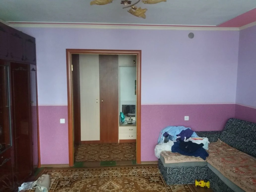 Простора 3-кімнатна квартира в чудовому районі! Заходь і жив