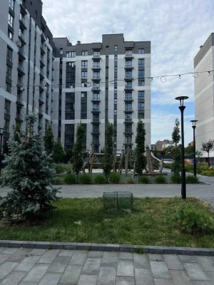 Продається 2 кімнатна квартира в ЖК Козацький. Секція на зда