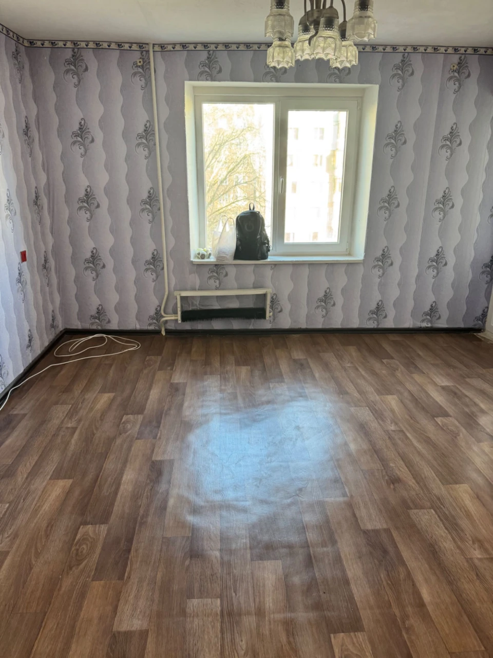 Продається двокімнатна квартира.