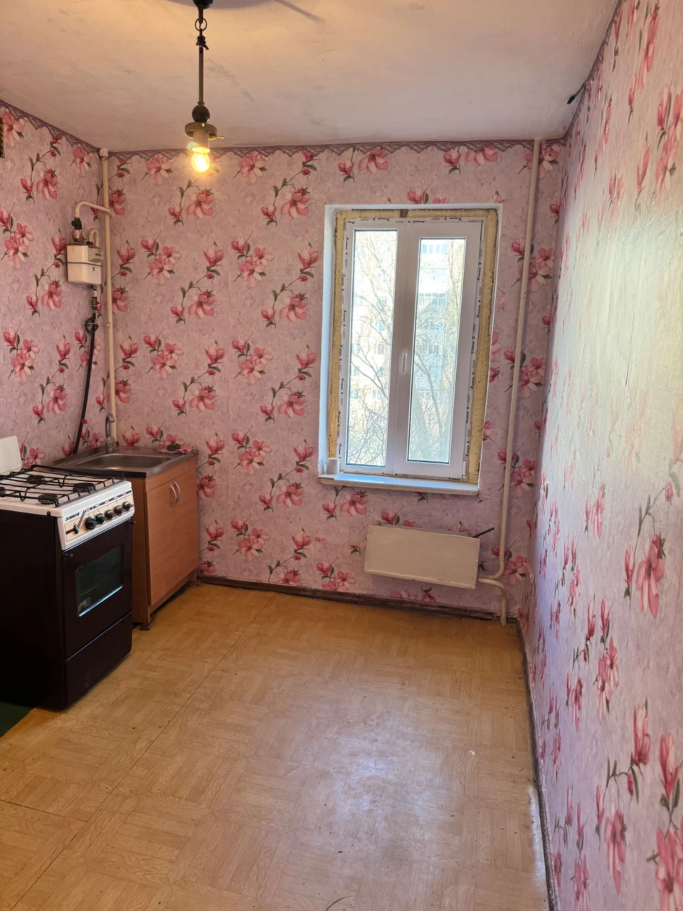 Продається двокімнатна квартира.