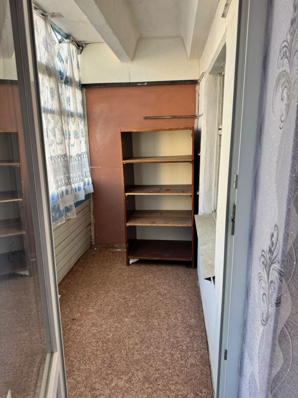 Продається двокімнатна квартира.