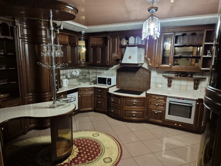 Продам ексклюзивну квартиру Власівка