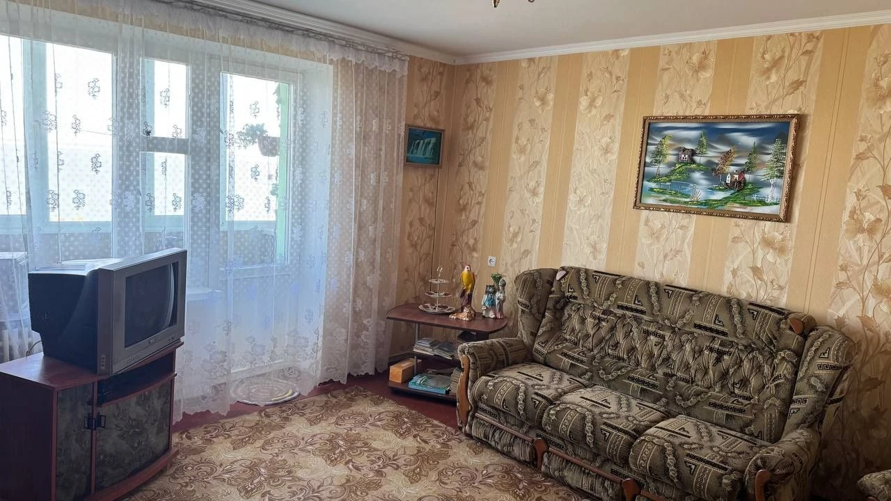 Продам 4- кімнатну квартиру