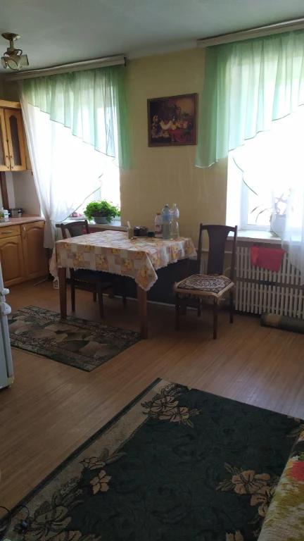 Продається трьохкімнатна квартира