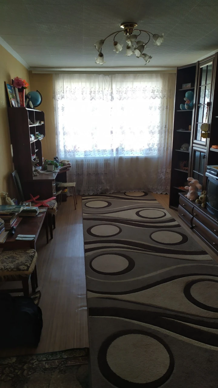 Продається трьохкімнатна квартира