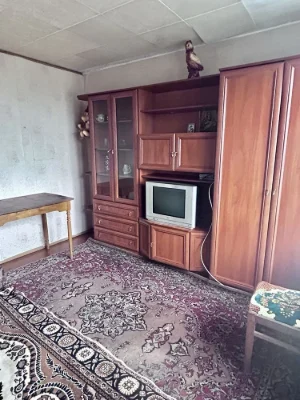 Продається 1-кімнатна квартира, яка фактично має дві кімнати