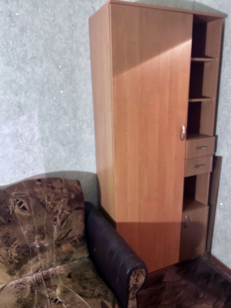 Продається 1-кімнатна квартира, яка фактично має дві кімнати