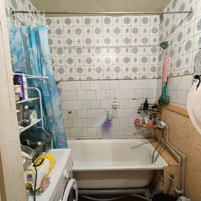 Sale of a 3-room apartment in Svitylovsk.