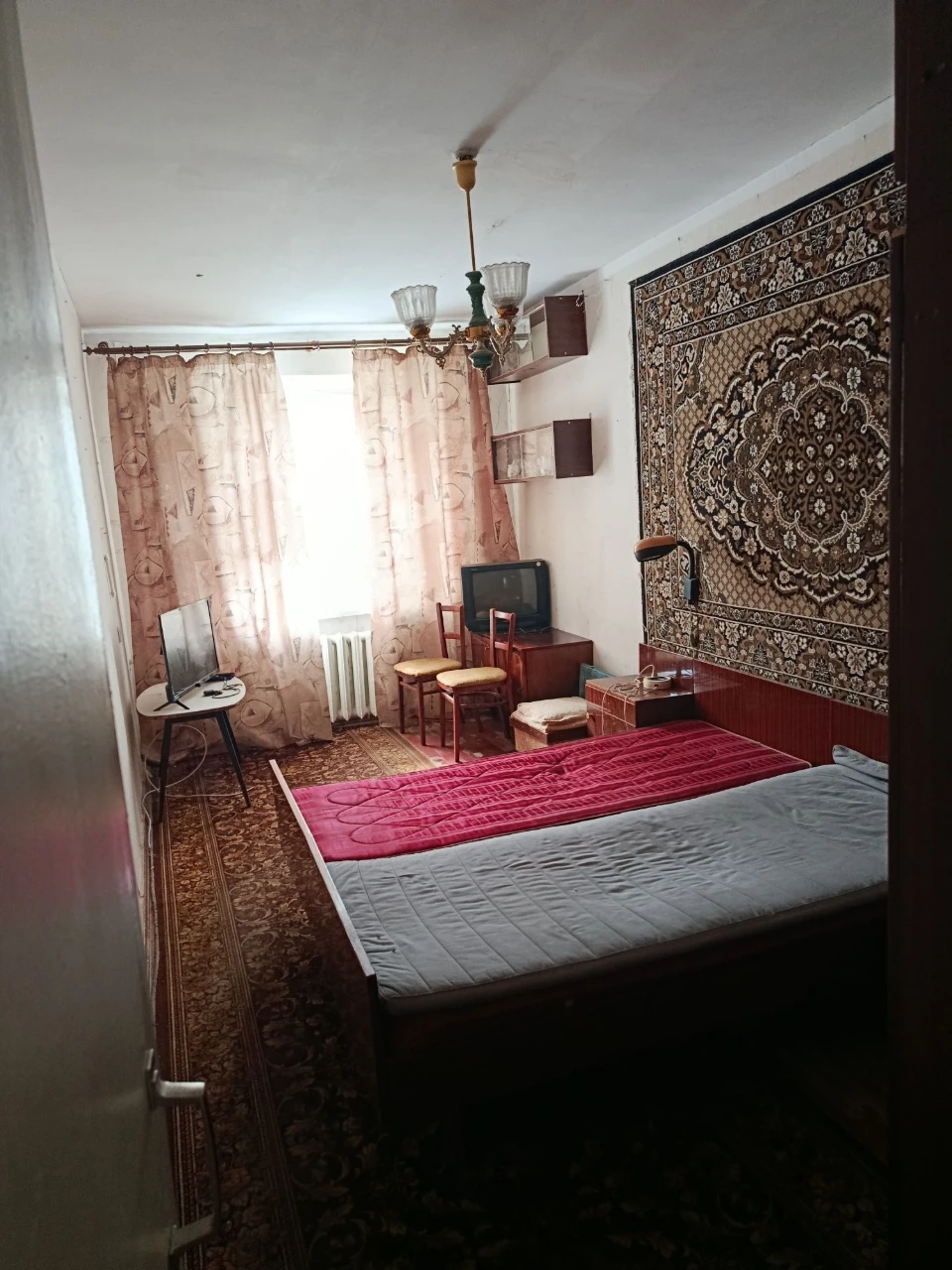 Продам 2хкімнатну квартиру в центрі міста