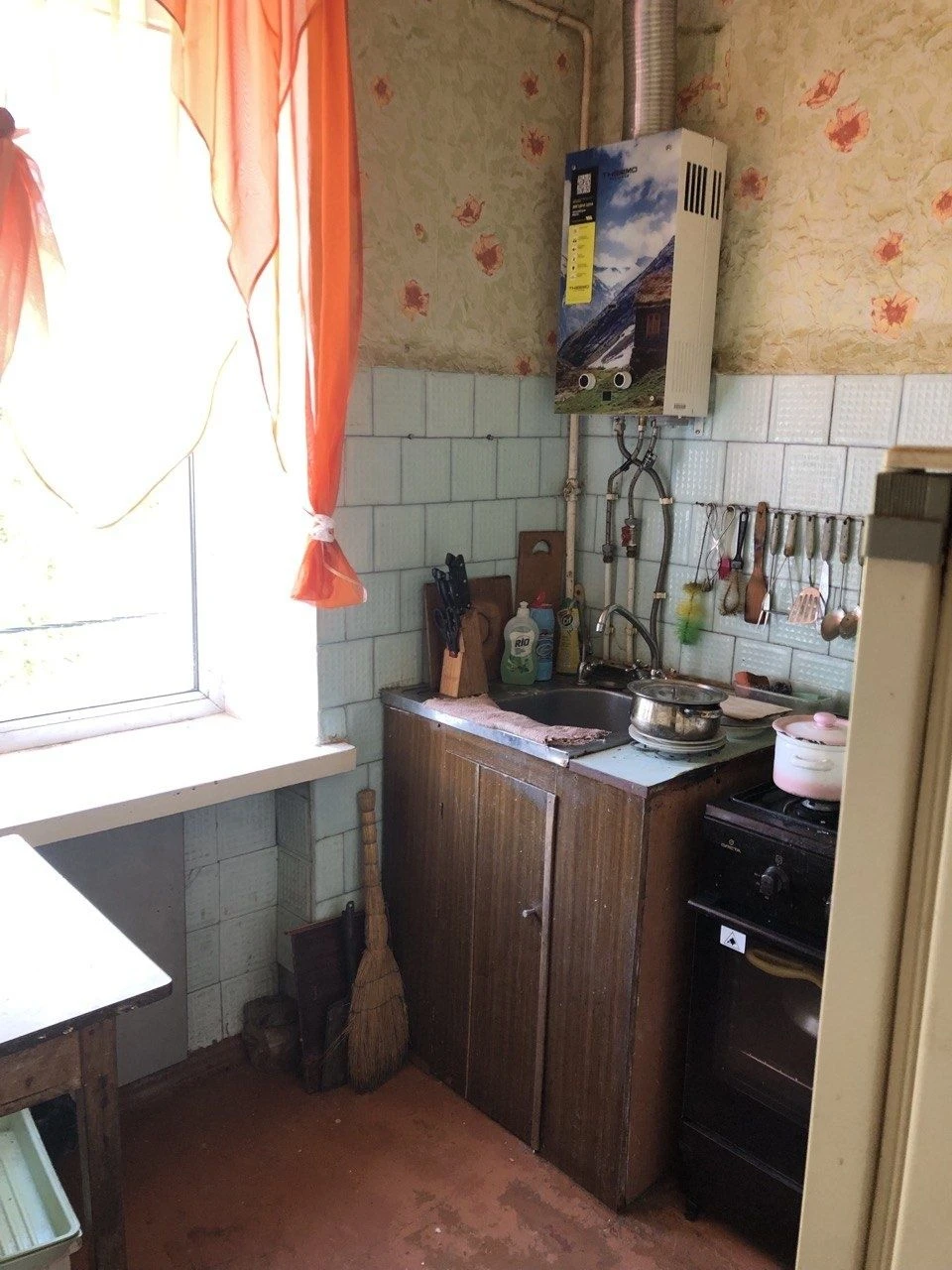 Двокімнатна квартира в Світловодську 2этаж 44к ив м  центр 1